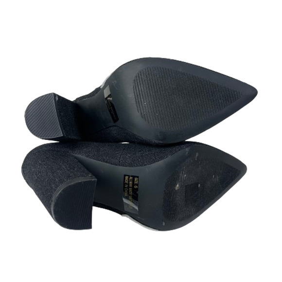 QUPID Black Queen Bee Patch‎ Signal Block Heel Pumps - Picture 10 of 12